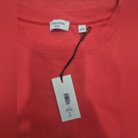 NWT Aritzia Babaton InterLock Memo T-shirs, Size Small, Cherry Red - Picture 4 of 10